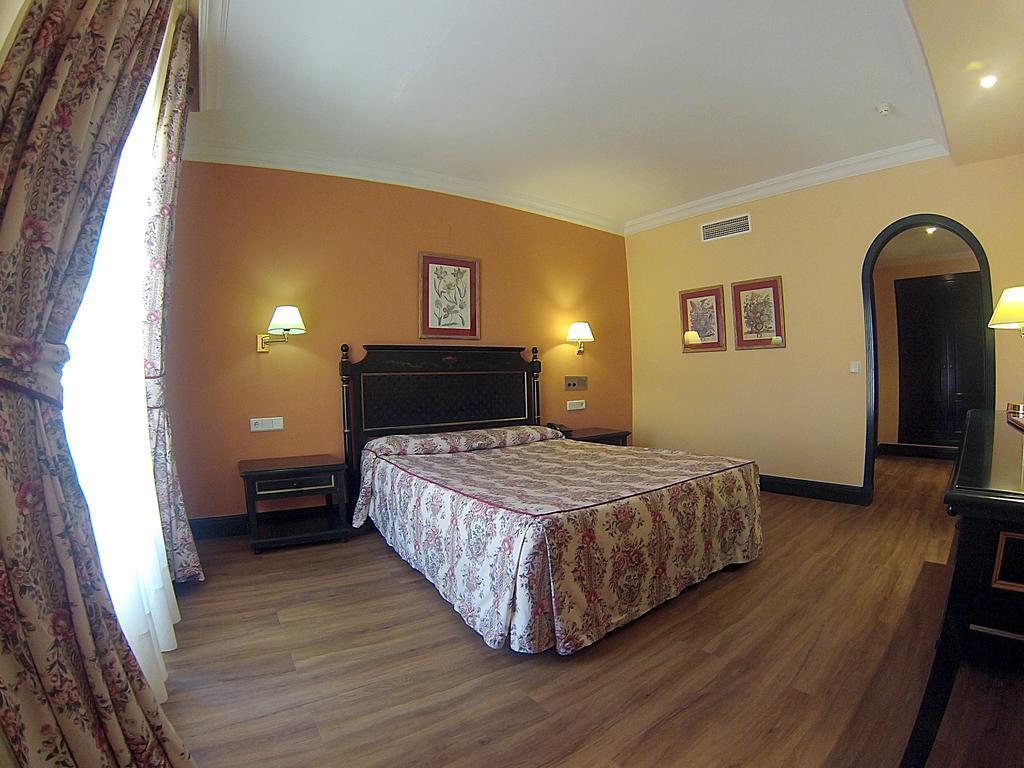 Hotel Cristina Fregenal de la Sierra Dış mekan fotoğraf